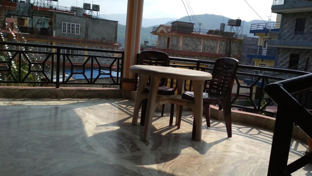 Pokhara Abroad Inn Zewnętrze zdjęcie