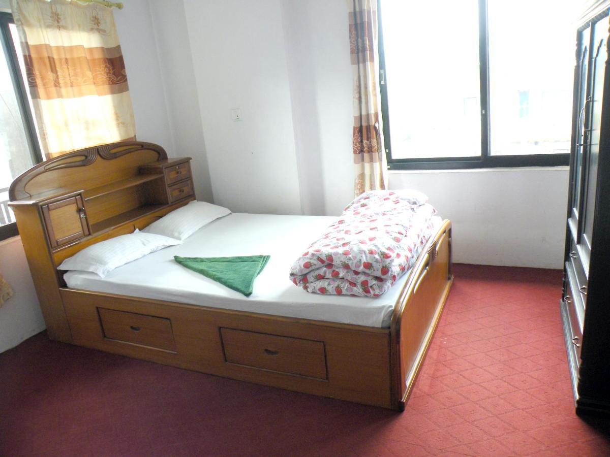 Pokhara Abroad Inn Zewnętrze zdjęcie