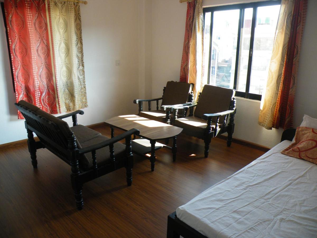 Pokhara Abroad Inn Zewnętrze zdjęcie