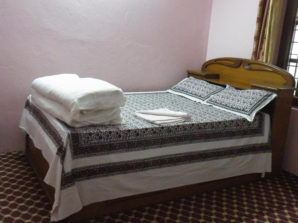 Pokhara Abroad Inn Zewnętrze zdjęcie